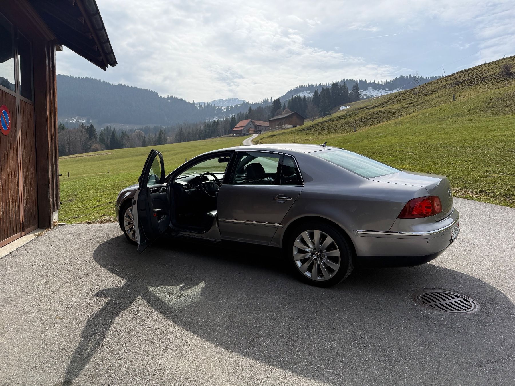 VW Automobili: 2009 VW Phaeton 3.0 TDI – Usato da Appenzell venduto da audikus