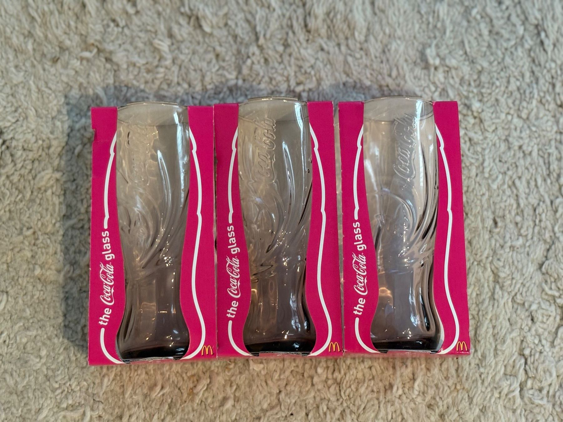 Mc Donald's Bicchieri: 3er Set Mc-Donalds "The Coca Cola Glass" – Nuovo e nell'imballaggio originale da Zürich venduto da Mcguphi