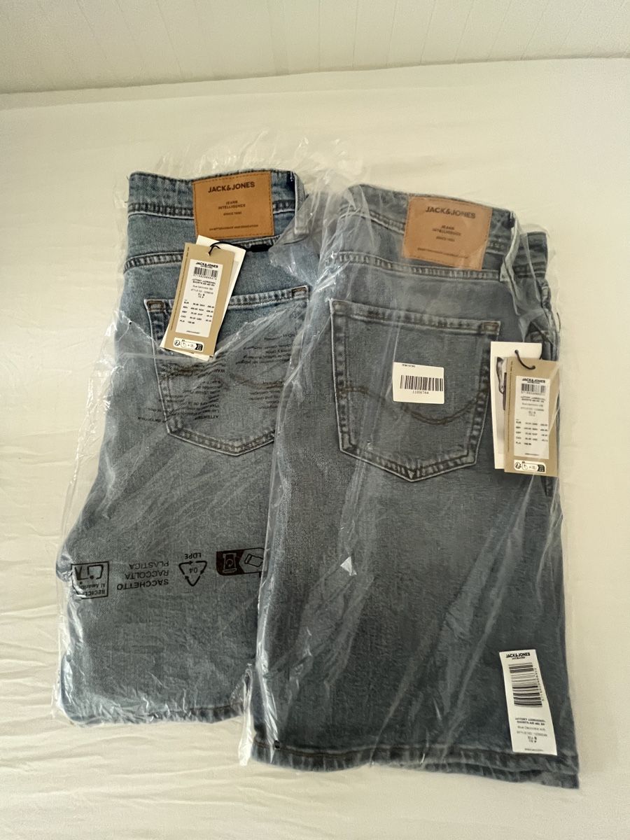 Jack & Jones Lots de vêtements: Jack and Jones shorts – Neuf avec emballage d'origine à Oberkirch LU par jsparow
