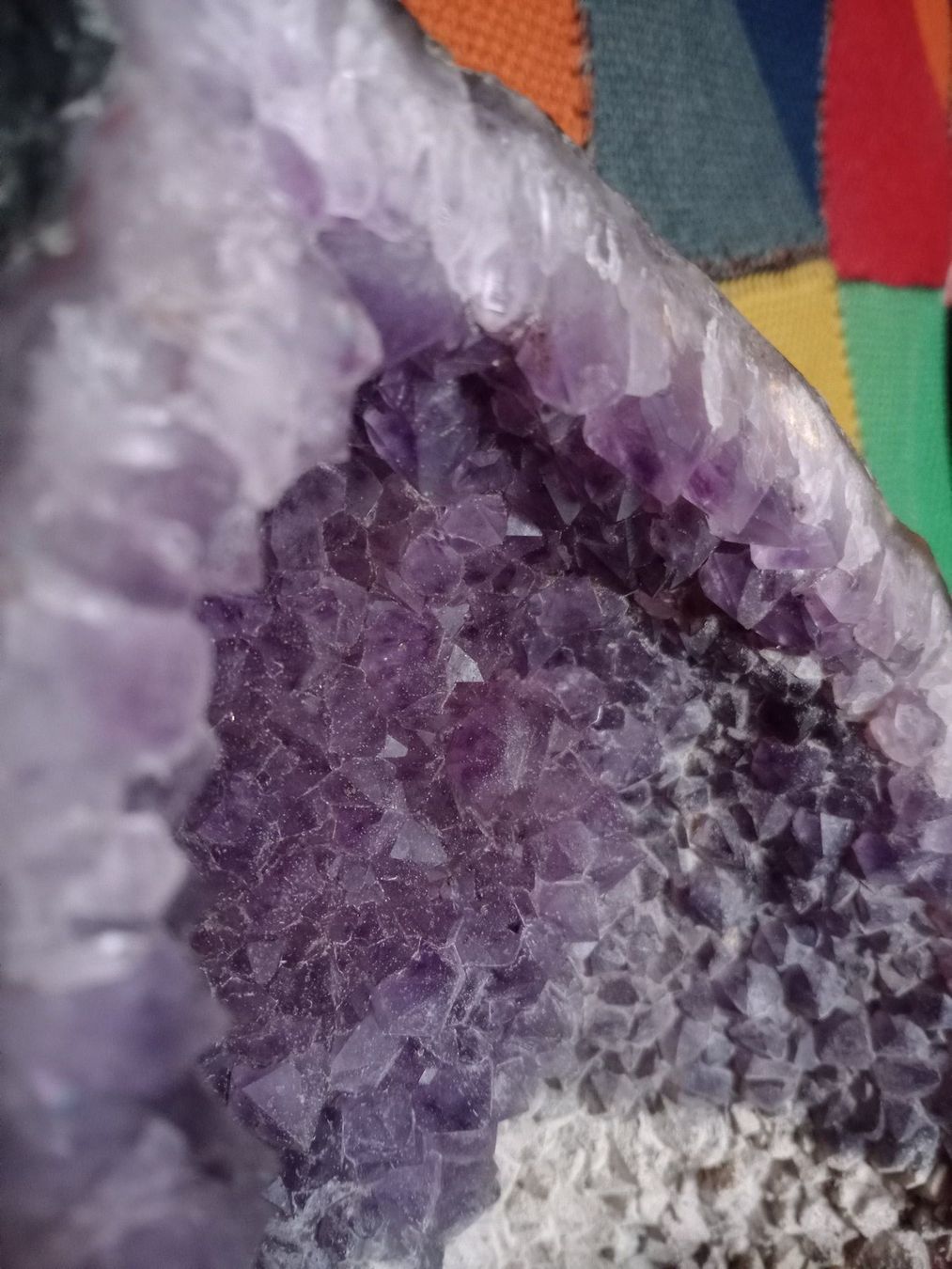 Mineralien & Heilsteine: Géode d'améthyste brute belle pièce naturelle – Gebraucht aus Payerne von jea_m6nb 7