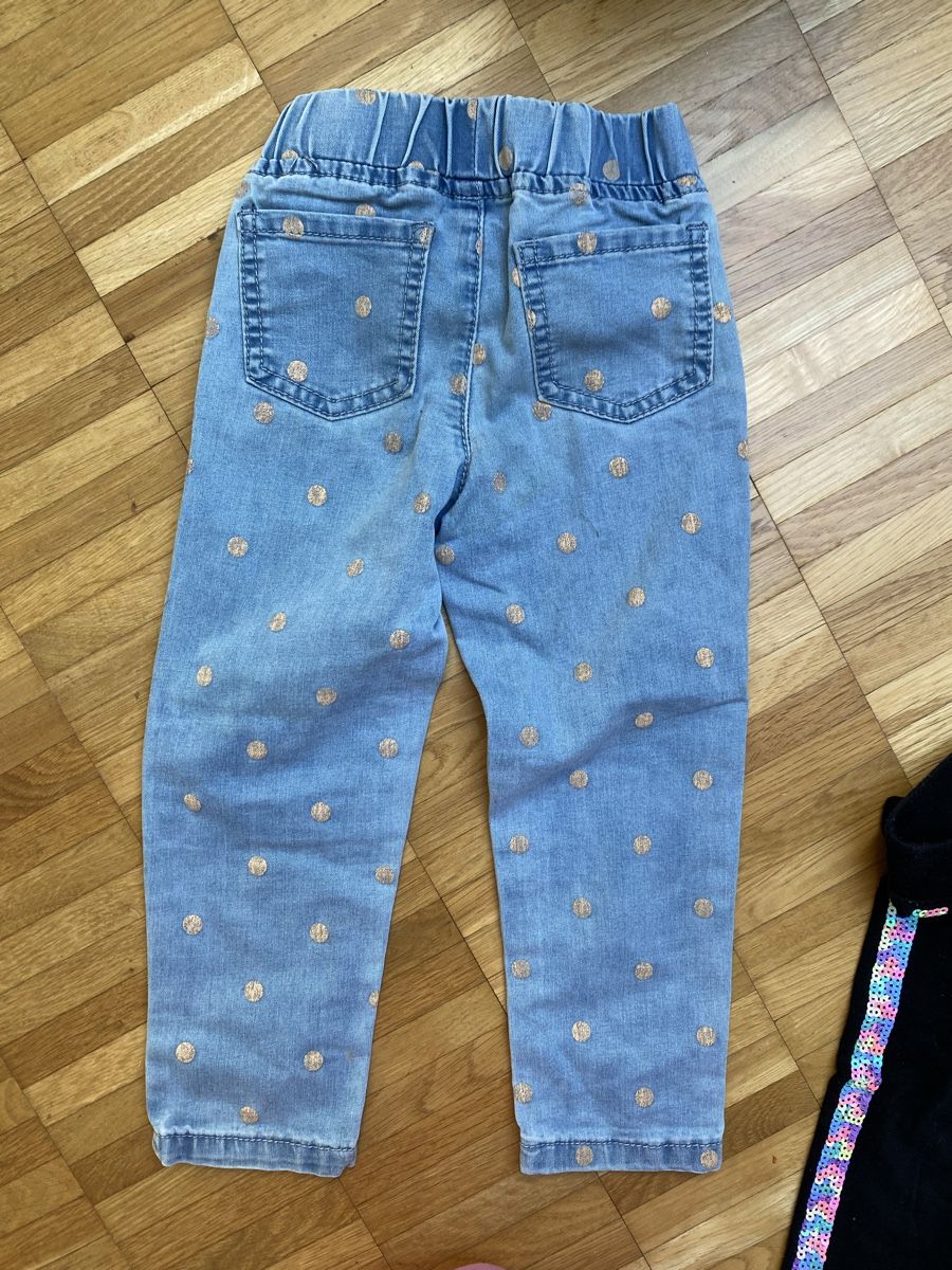 H&M Lotti & Set di vestiti: Trousers size 98 – Usato da Blonay venduto da art_7f87 2