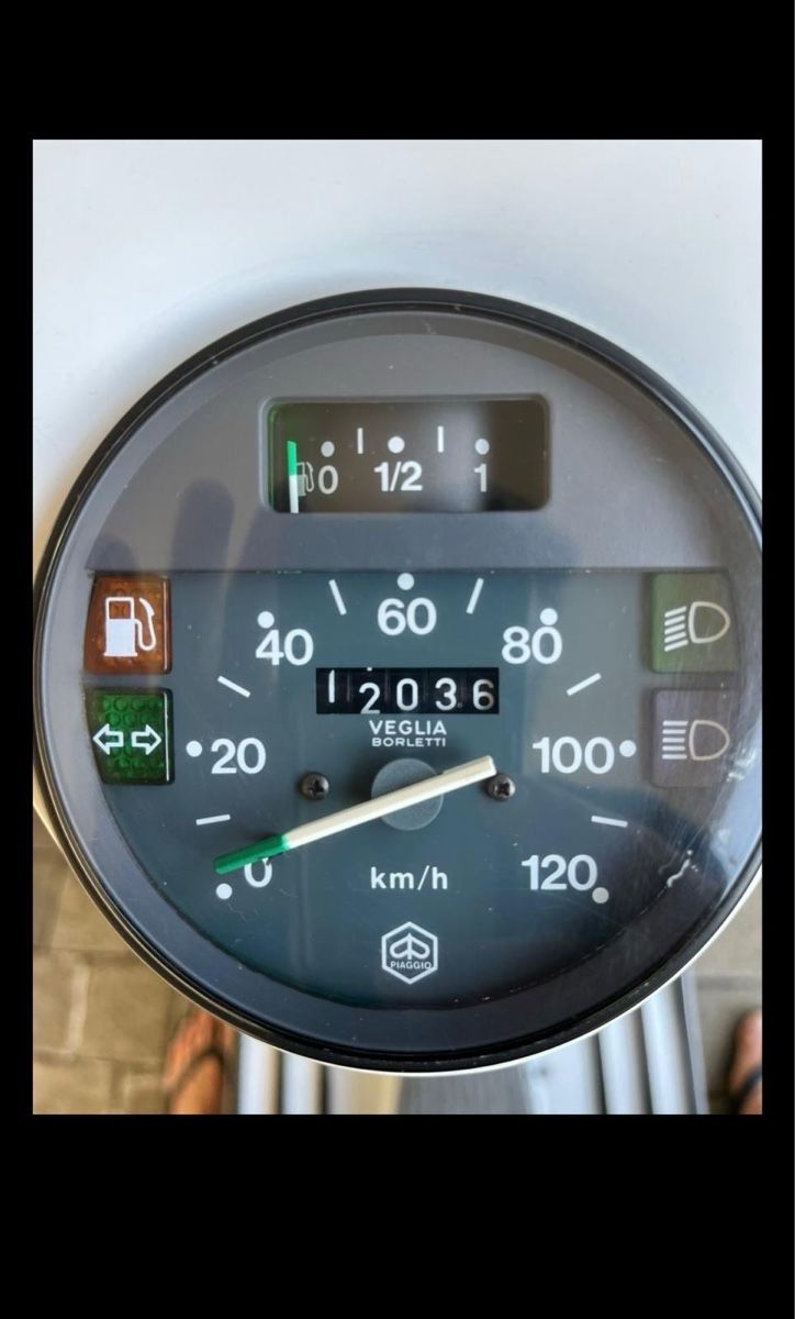 Piaggio Scooter: Vespa PX 125 E – Usato da Schwyz venduto da jil_ms9r 2