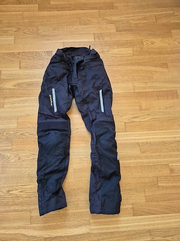 Jacken: Motorradhose und Jacke Damen – Gebraucht aus Glarus von nad_7vrv 3