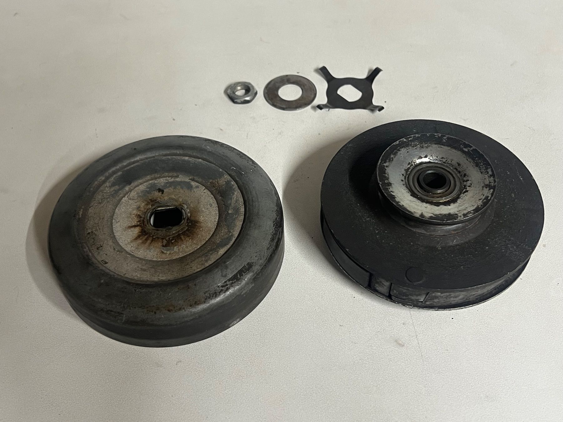 Peugeot Parti ricambio per ciclomotori: Peugeot 103 Kupplung Variator SP MVL – Usato da Steffisburg venduto da FlorianJohner 2