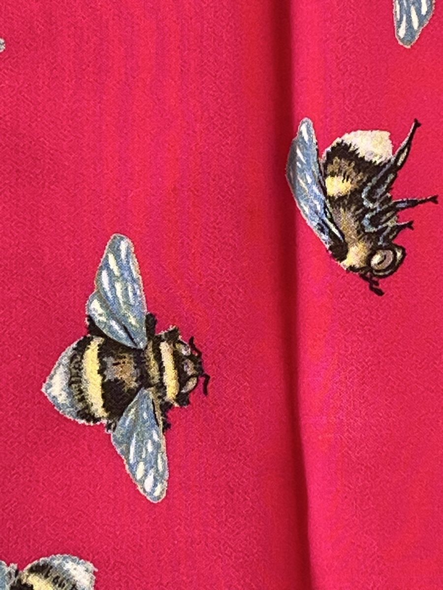 Fabric Frontline Foulard & Sciarpe: Seidenfoulard / Fabric Frontline  – Usato da Wetzikon ZH venduto da seli03 4