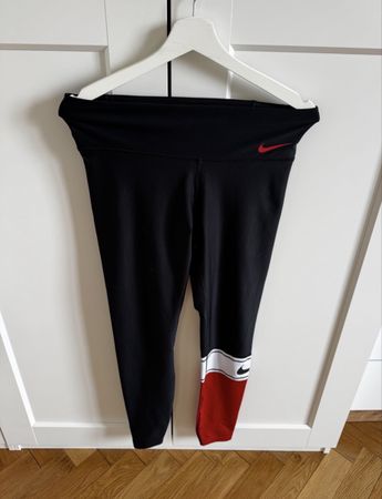 Legging Nike Dri-Fit noir/rouge taille S comme neuf