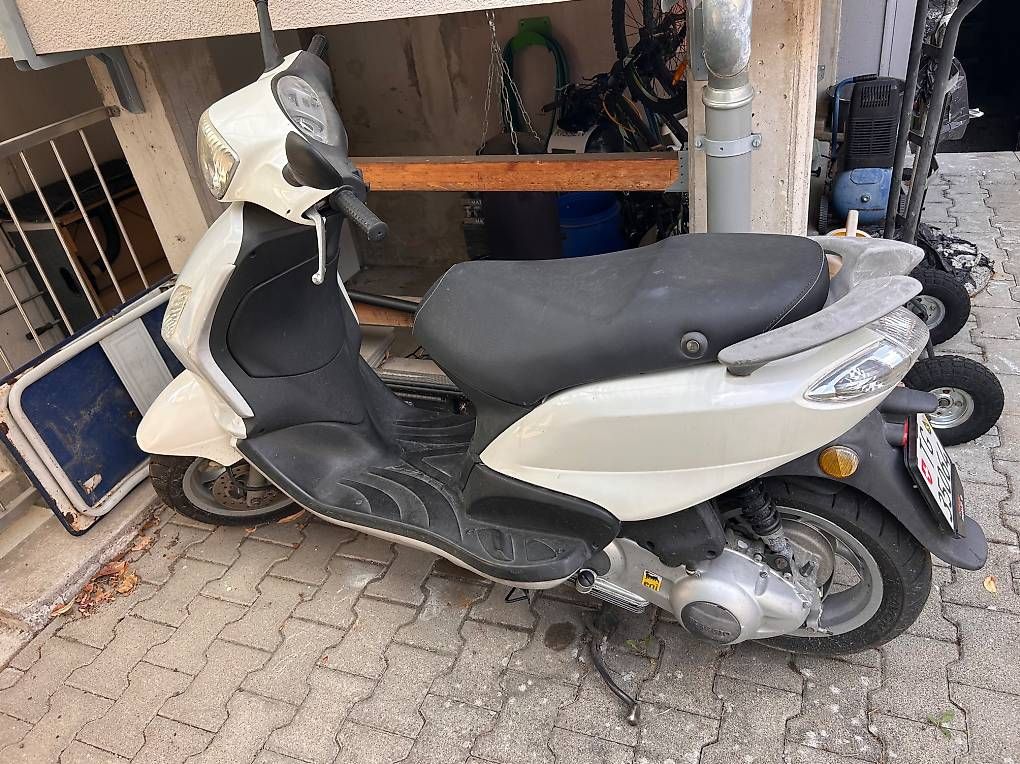 Scooter: Piaggio fly 125 – Usato da Kradolf venduto da Shaun1211 1