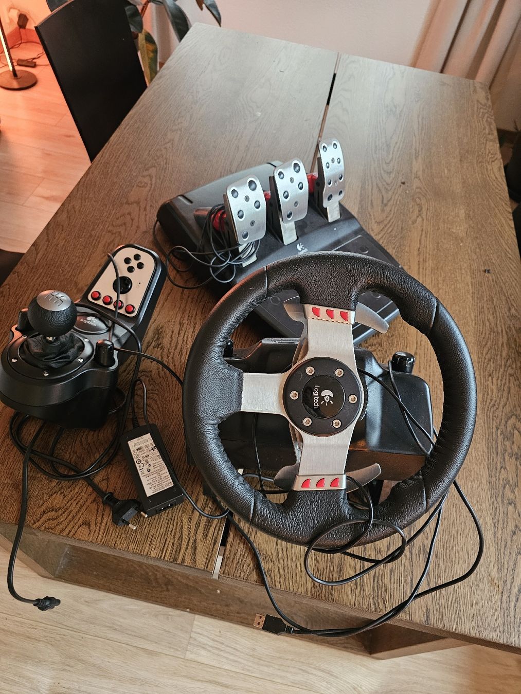 Logitech Controller: Logitech G27 racing wheel – Usato da Meilen venduto da Sfm_7ny9