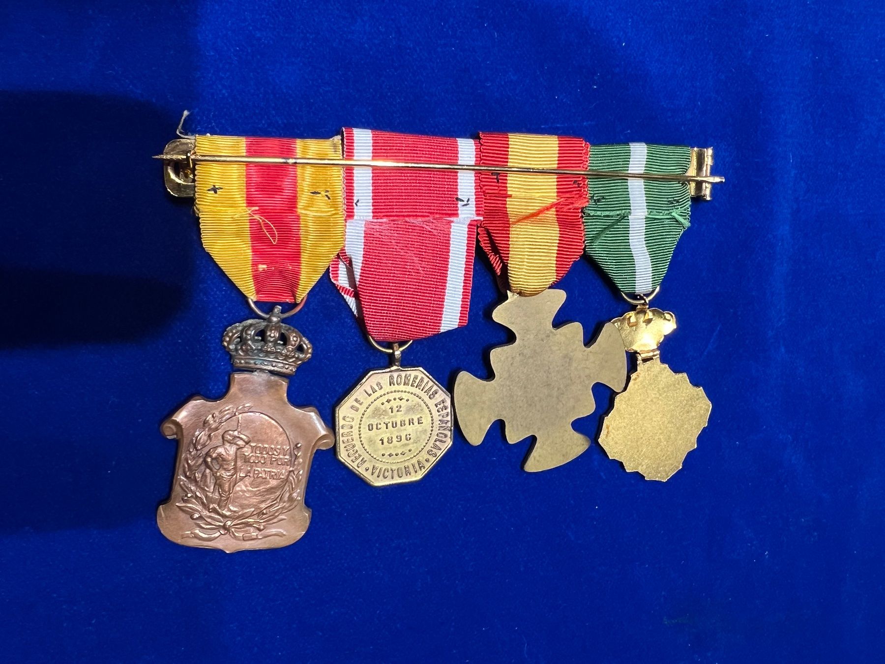 Medaglie: Ordensspange Spanien (KoA) – Usato da Hermetschwil-Staffeln venduto da militaria-schweiz 3