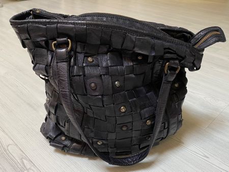 Tolle schwarze Leder-Umhängetasche Von Marco Bianchini