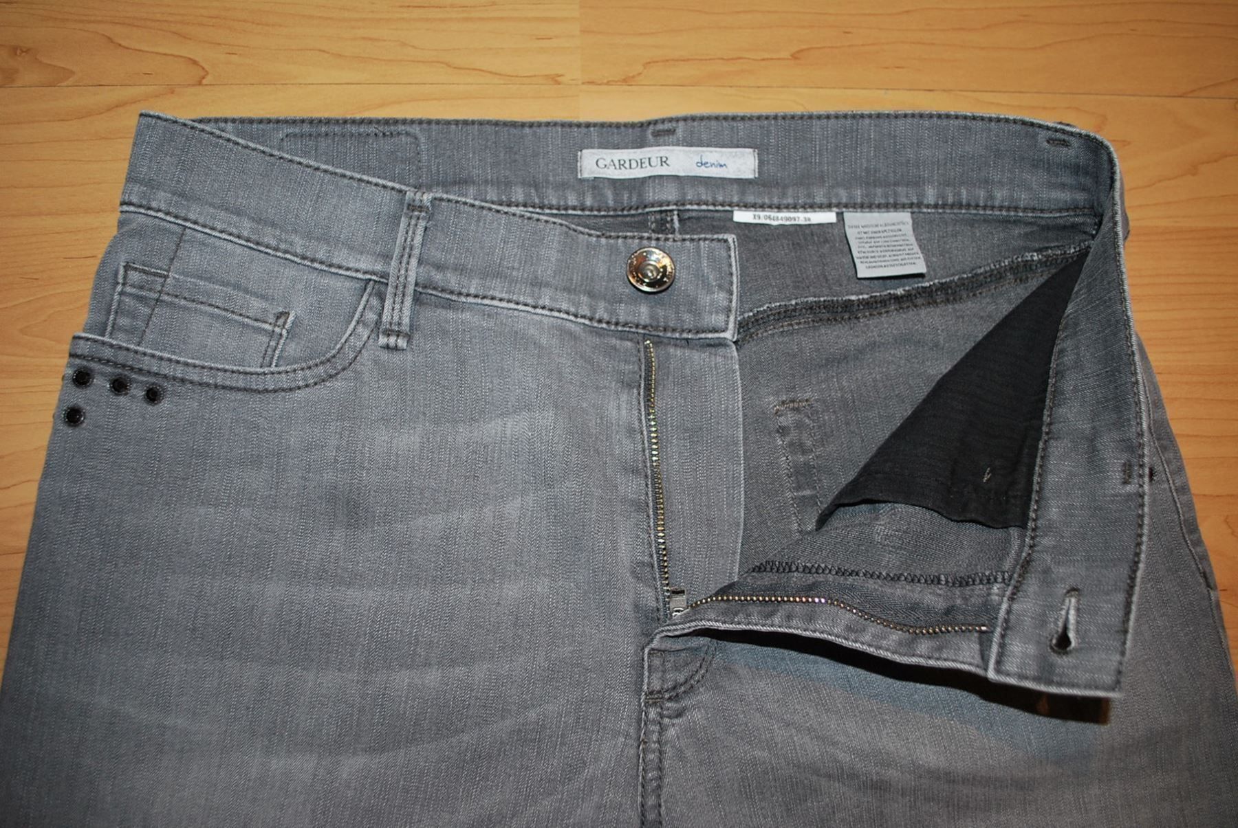 Jeans: Jeans GARDEUR  Taille/Grosse M – Usato da Cossonay-ville venduto da Super-Price-Quality 3