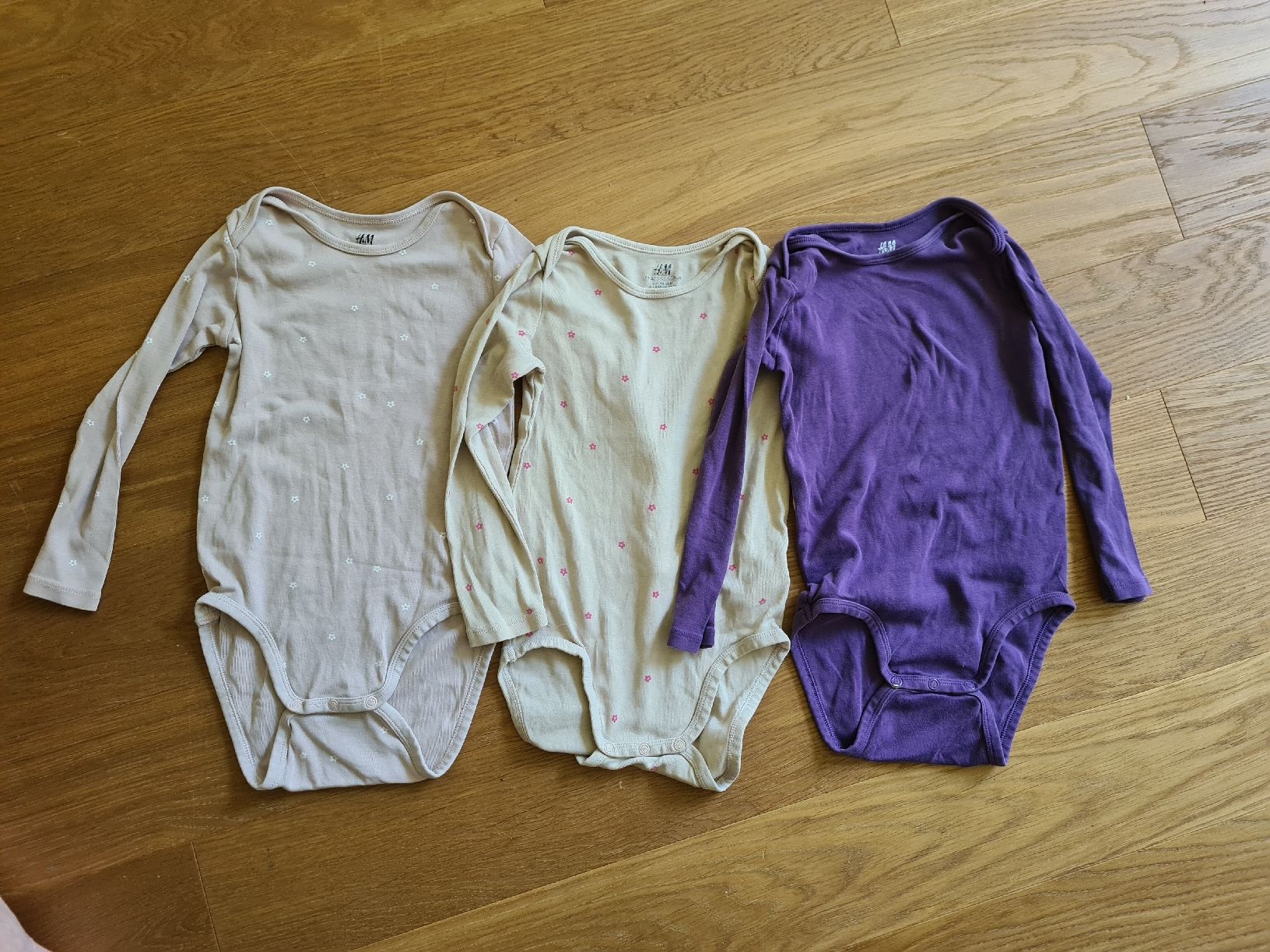 H&M Sous-vêtements: 3 Langarmbodys H&M Grösse 104  – D'occasion à Kriens par Mirii91