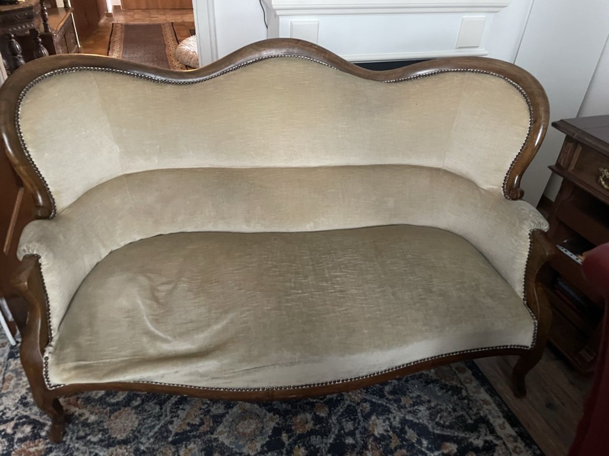 Divani: GRATIS! Sofa Louis XV Stil mit Gebrauchsspuren – Difettoso da Zürich venduto da Campi1000 1