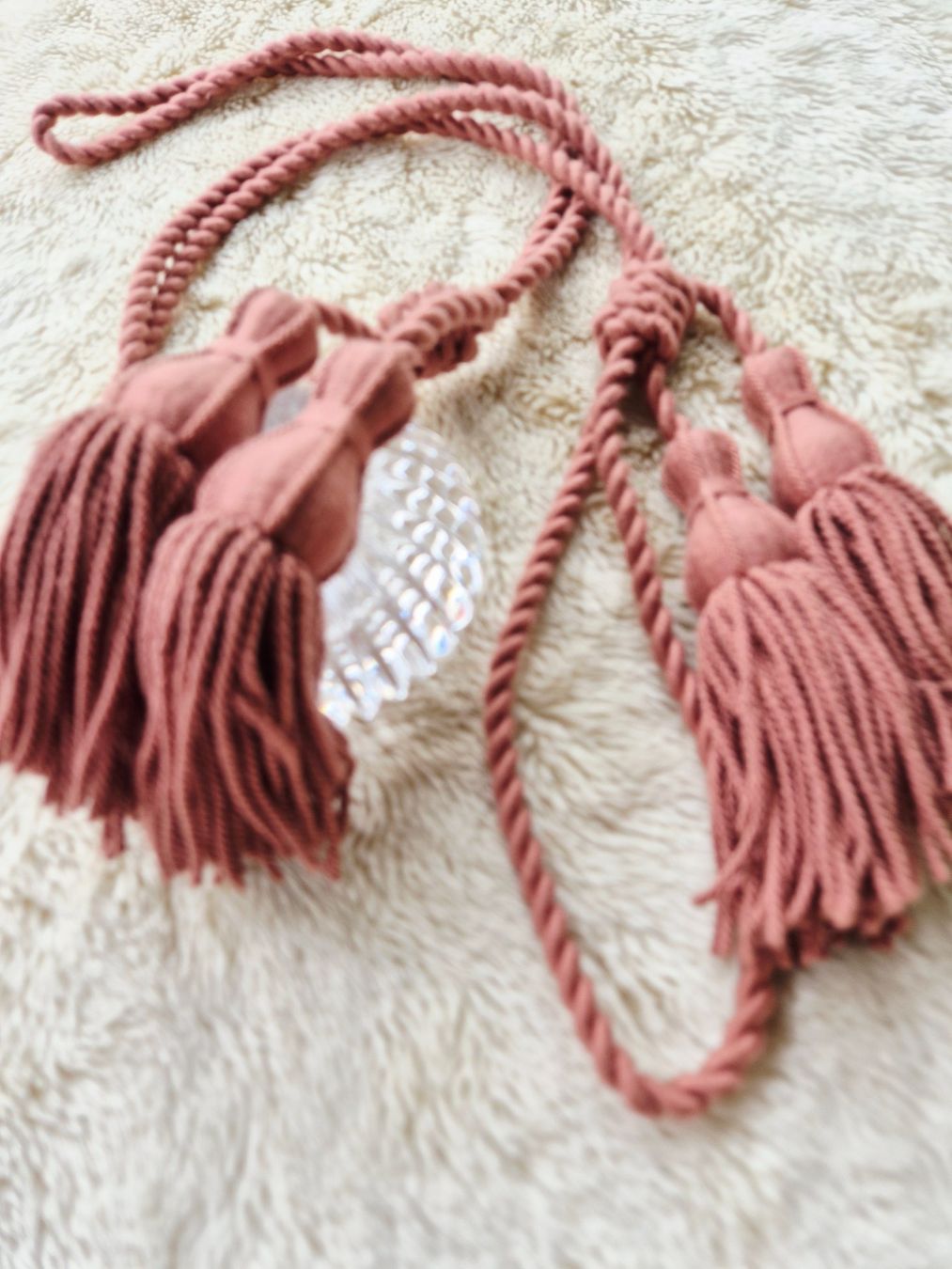 Altro in Decorazioni & Accessori: QUASTEN VORHANGHALTER RAFFHALTER ROSA MAJESTÄTISCH GARDINEN – Usato da Elsau venduto da the-colorful-side 4