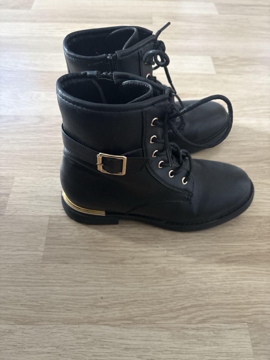 Scarpe per ragazze: Bottines  – Usato da La Chaux-de-Fonds venduto da tuoro25 1