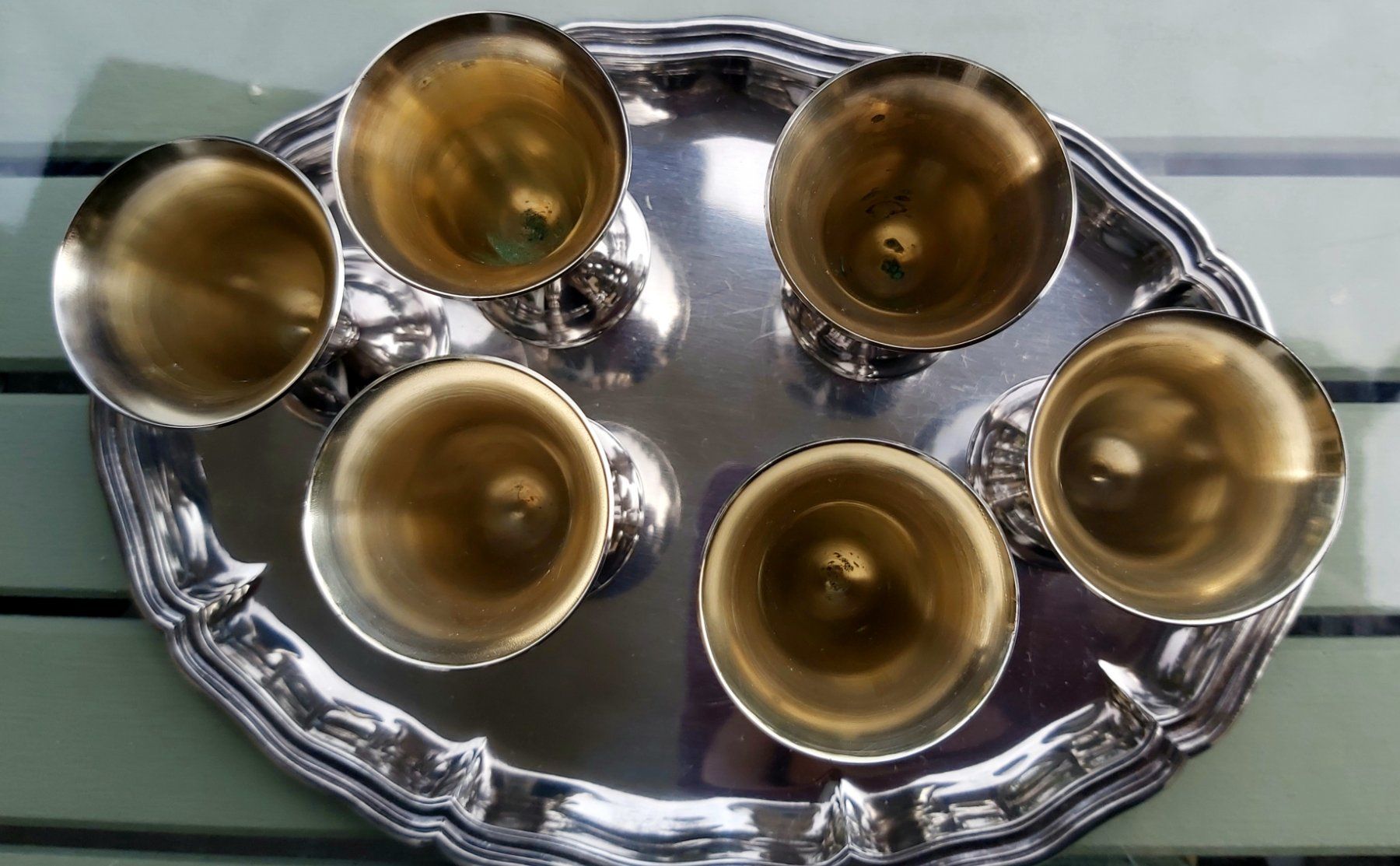Geschirrsets: 6 Silberne Schnapsbecher mit Tablett – Gebraucht aus Bern von aronari 2