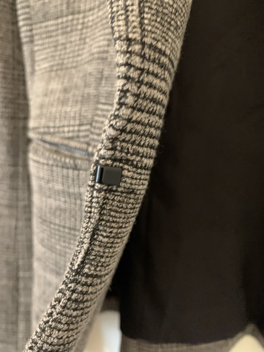 H&M Jacken: Blazer H&M – Gebraucht aus Prangins von val_2c72 2