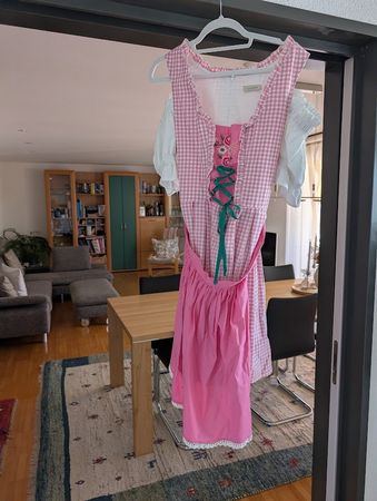 Wunderschönes Dirndl