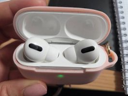 AirPods Gen 1 Pro