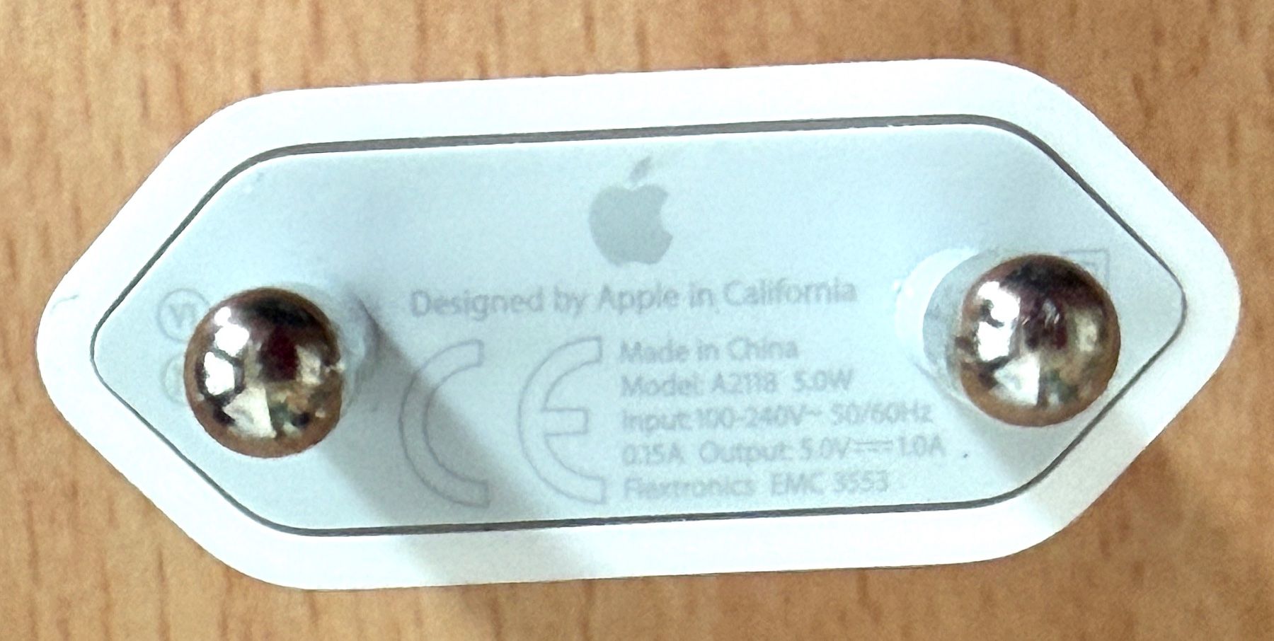 Apple Laufwerke & Adapter: Lot 4 Apple USB power adapters + câble 1 m offert – Gebraucht aus Veyrier von Szurkemaci 4