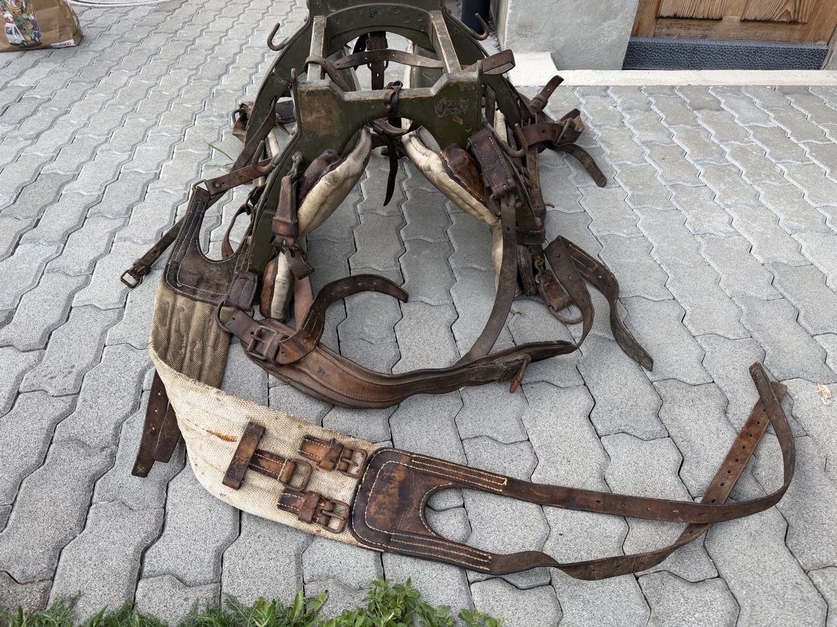 Sattel & Sattelzubehör: Original Schweizer Armee Bastsattel – Gebraucht aus St. Stephan von Tanja46 1