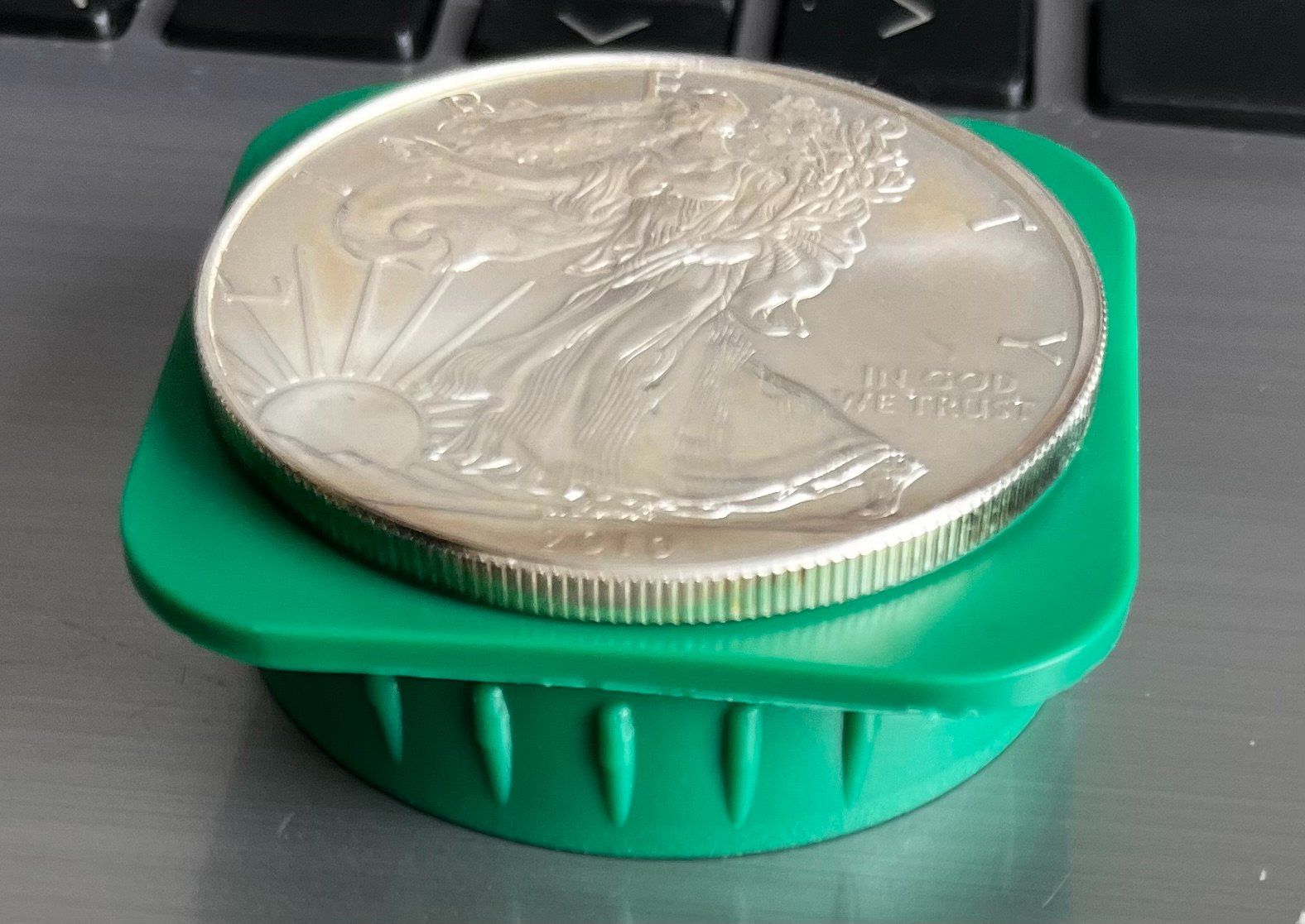 Tutti le monete: 2010 American Silver Eagle 1oz .999 Silber – Nuovo (secondo la descrizione) da Dielsdorf venduto da adikora 5