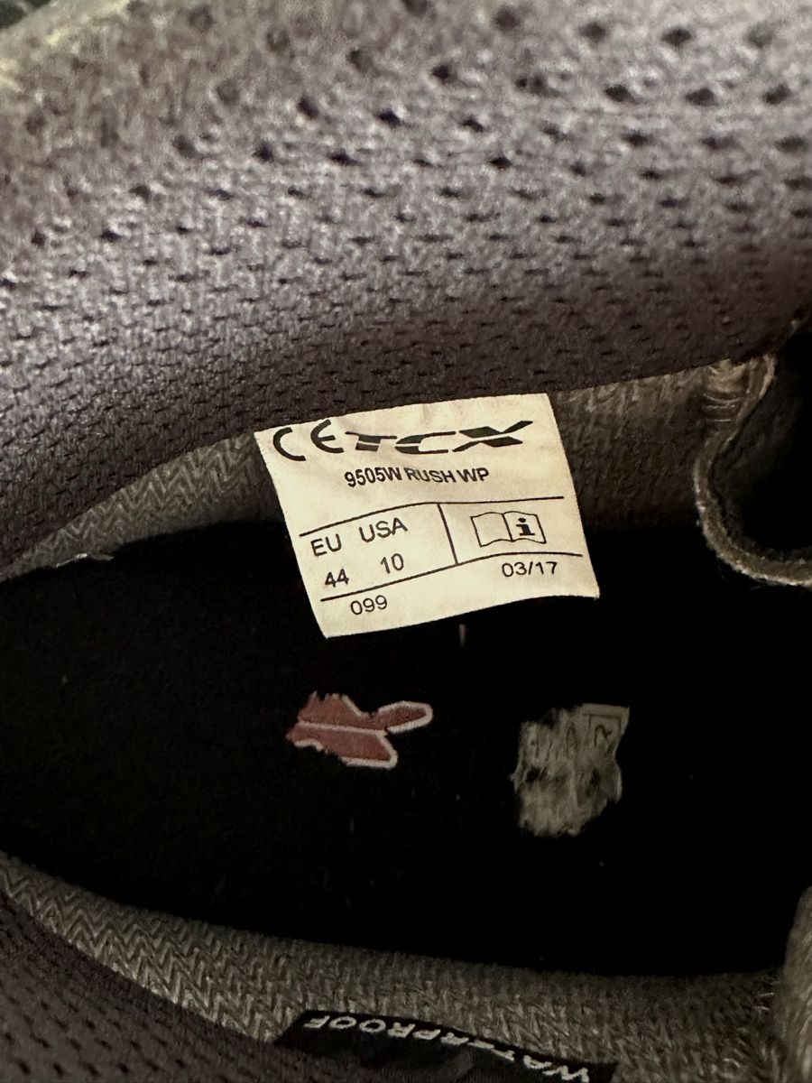TCX Scarpe da uomo: TCX Motorrad Schuhe Gr. 44 – Usato da Stans venduto da mis_2ddw 1