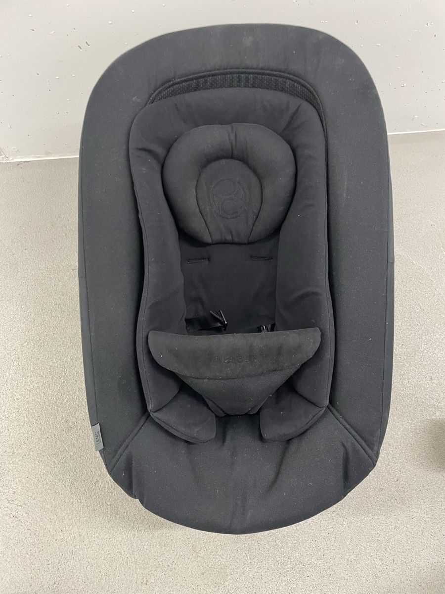 Cybex Sdraiette & Sdraiette a dondolo: Cybex Lemo Bouncer Schwarz – Usato da Thalwil venduto da arn_6xfw 1