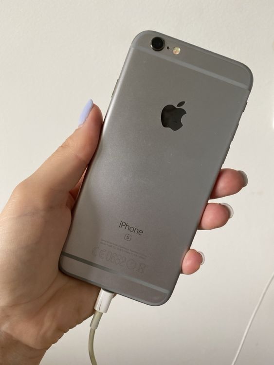 iPhone 6S Space Grey, 64 GB, with Original Box 2