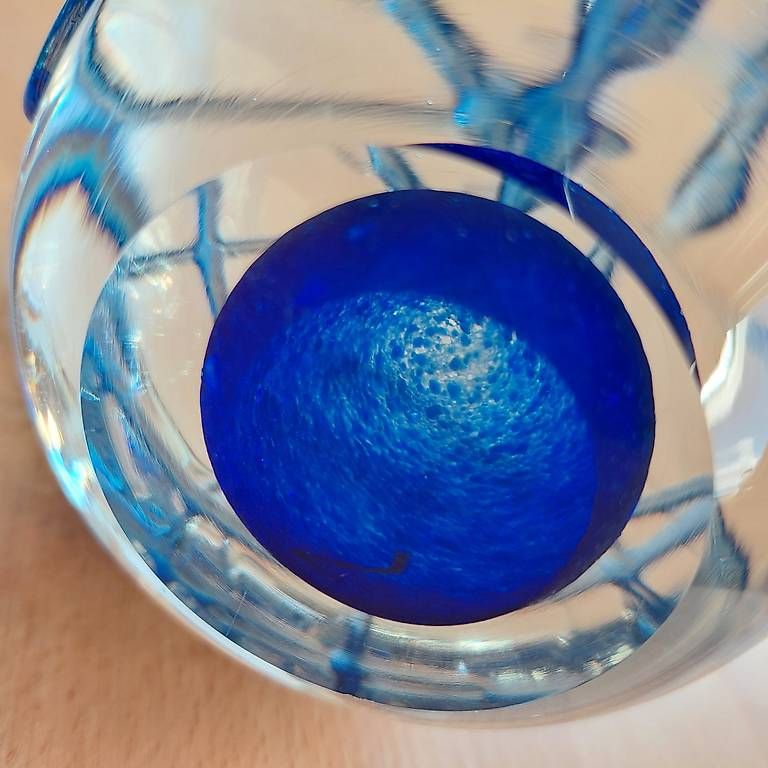 Bicchieri: Glaskugel Atelier Beranek Blau-Transparent – Usato da Obfelden venduto da Foto_Bild_Kunst_Buch 2