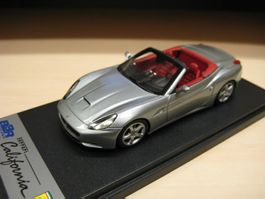 1/43 Ferrari California grau offen