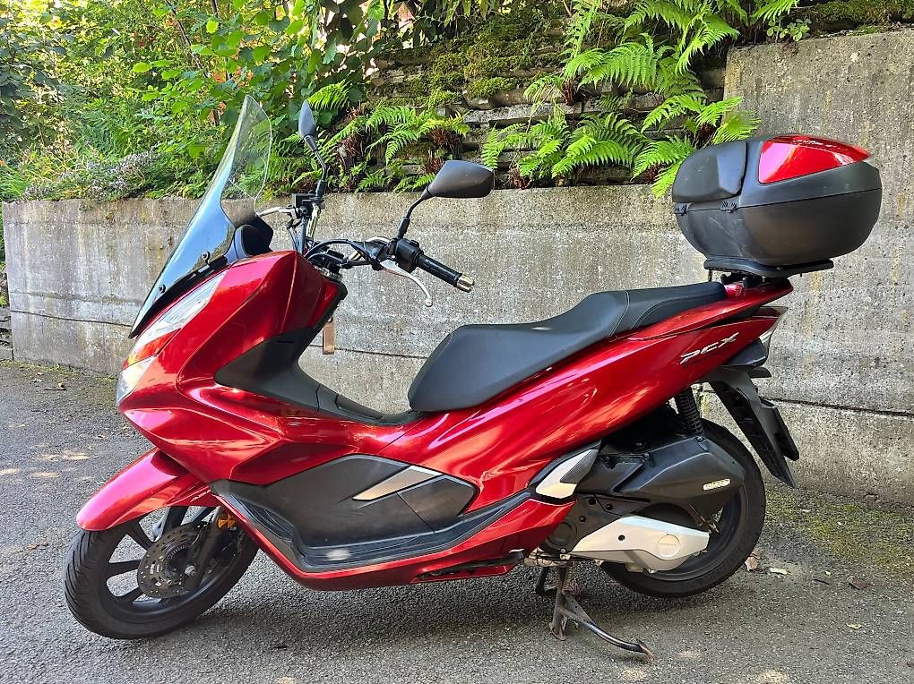Scooters: Roller Honda PCX 125 – Gebraucht aus Menzingen von tor_9zrh