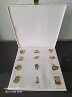 12 Pins Sugus dans coffret, selon photos