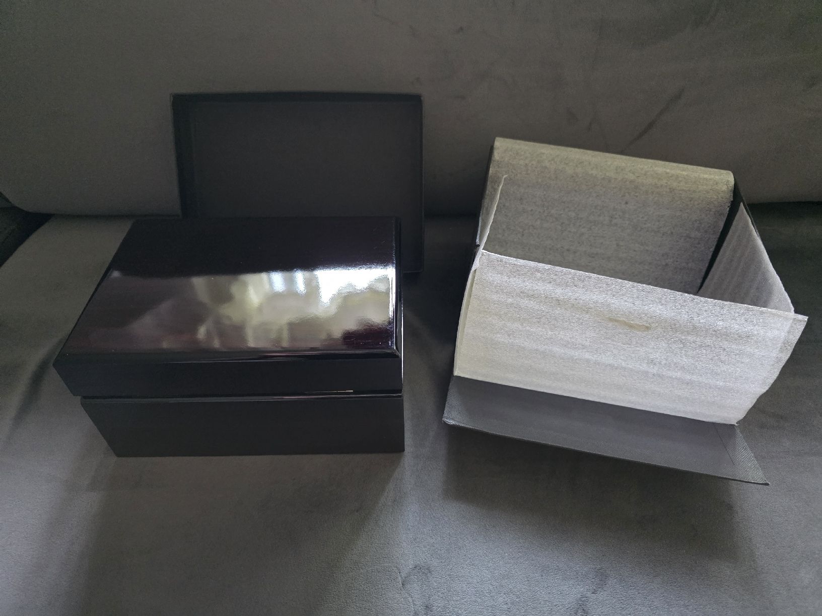 Casse di trasporto: Edle, dunkle Uhrenbox - Top Zustand – Usato da Dietikon venduto da deal4u.ch 1