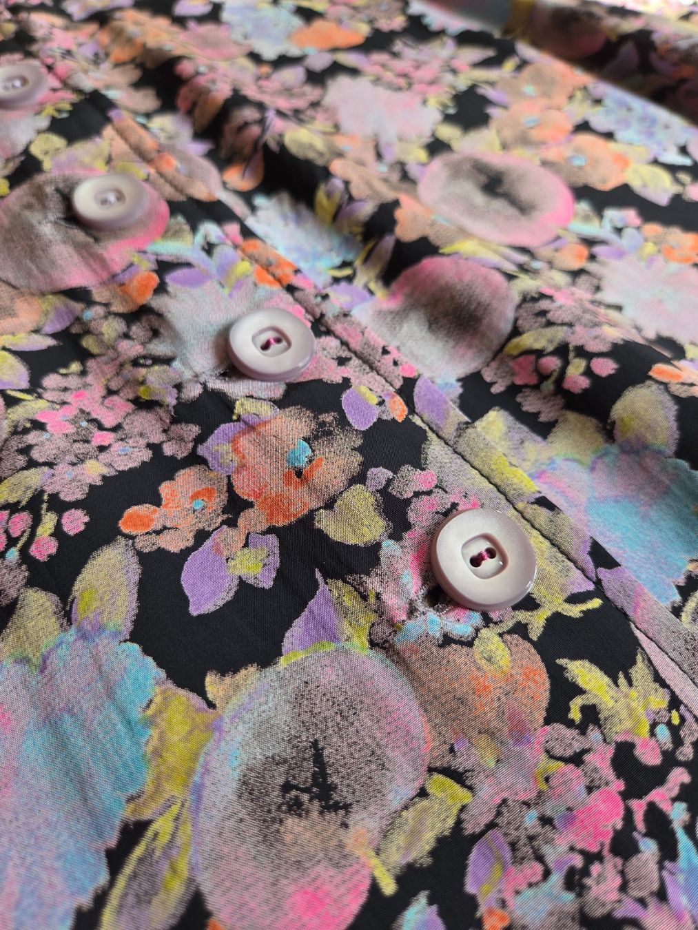 Blusen: Blumenbluse – ca. M/L – Gebraucht aus Bern von -Aniko- 3