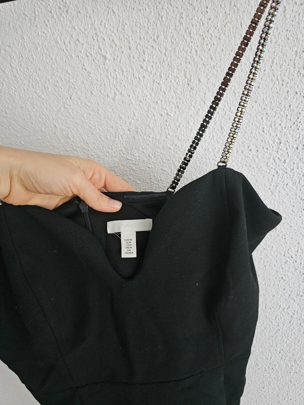 H&M Vestiti: Kleid mit Steinen. Grösse M – Usato da Kriessern venduto da Bugggyyy 1