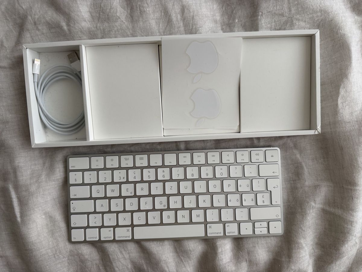 Apple Tastaturen: Apple Tastatur  – Gebraucht aus Freienbach von dan_9rjy 2
