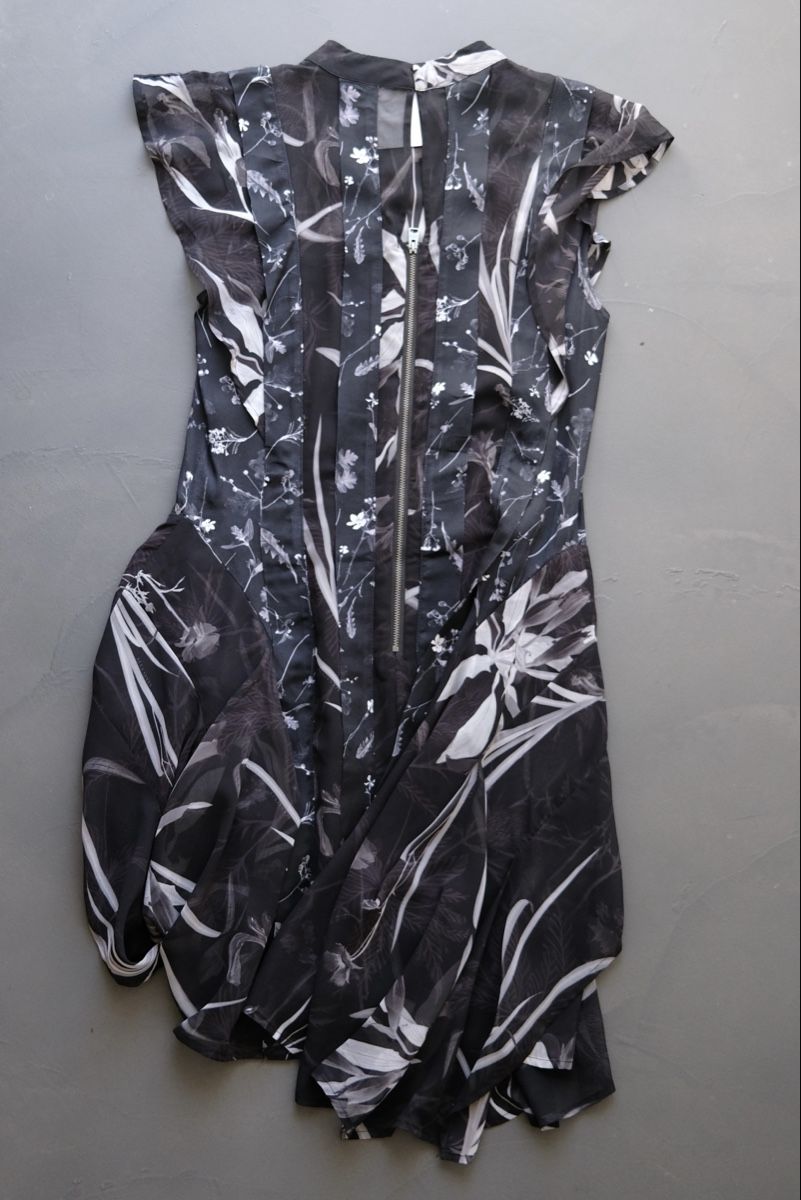 Allsaints Vestiti: ALL SAINTS KLEID SCHWARZ FLORAL – Usato da Wallisellen venduto da lis_8fkh 2