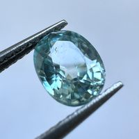 Natural Zircon - 8 x 6 mm - 2.07 ct