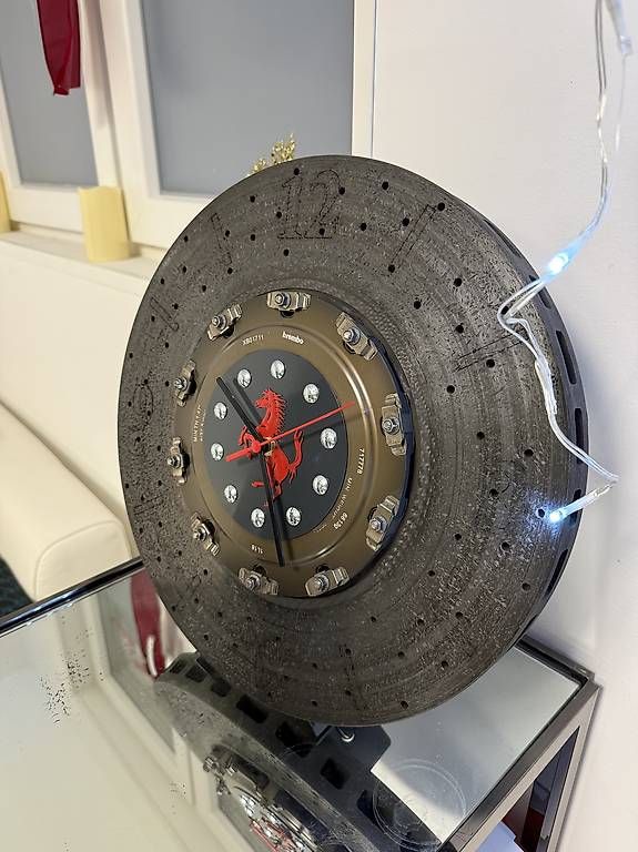 Uhren: Ferrari Karbon Ceramik Uhr – Gebraucht aus Zürich von joso_19
