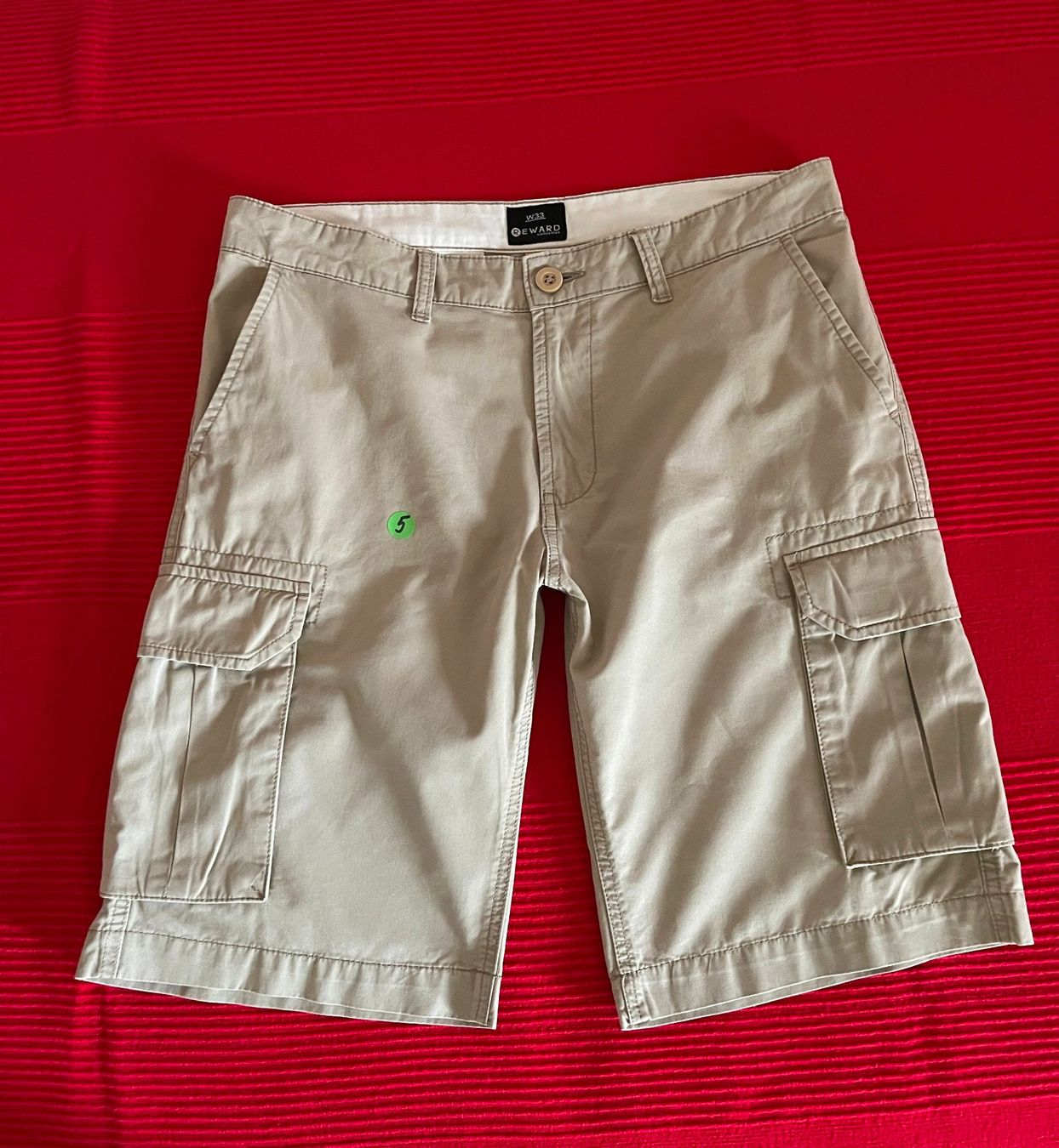 Lotti di vestiti: Kurze Hosen – Usato da Bazenheid venduto da nervik 7