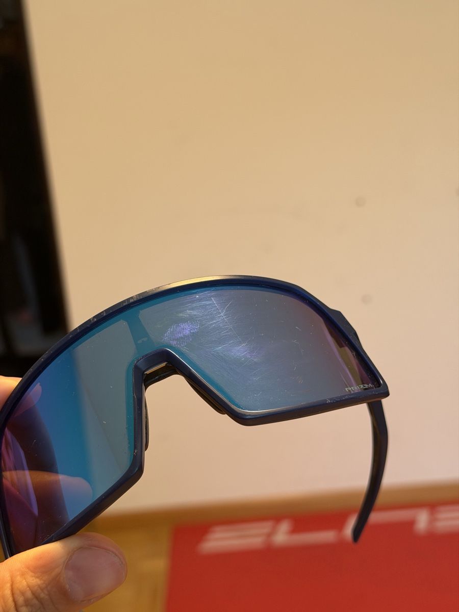 Oakley Lunettes & Verres: Oakley Sutro blau – D'occasion à Rheinfelden par DA__RIO 2