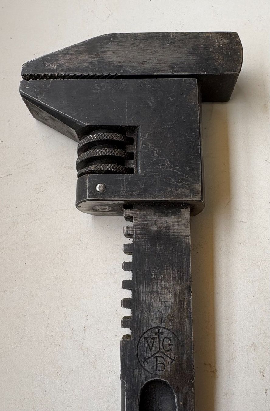 Tous les outils: ANTIKES WERKZEUG MIT PUNZE – D'occasion à Ostermundigen par wini63 1
