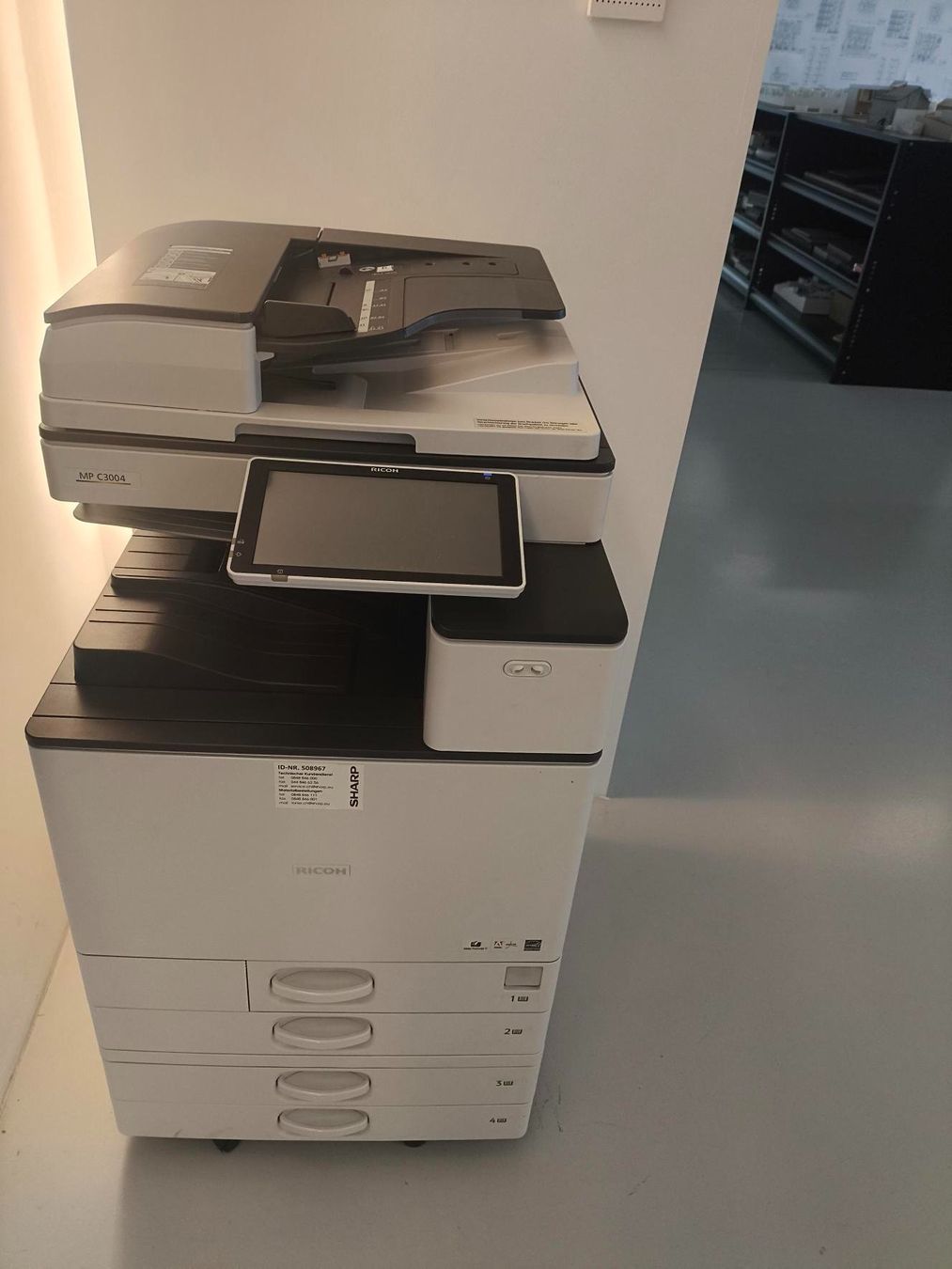 Ricoh Stampanti: Ricoh MP C3004 Multifunktionslaserdrucker color – Usato da Basel venduto da SSAArchitekten 2