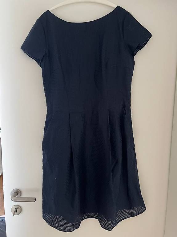 Hugo Boss Vestiti: Hugo Boss Kleid dunkelblau – Usato da Murten venduto da bea_n5yn