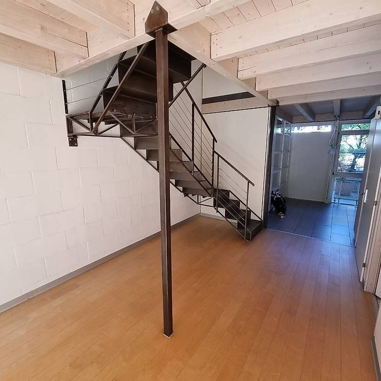 Metalltreppe Innentreppe Industriedesign, Top Zustand! (Gebraucht) in ...