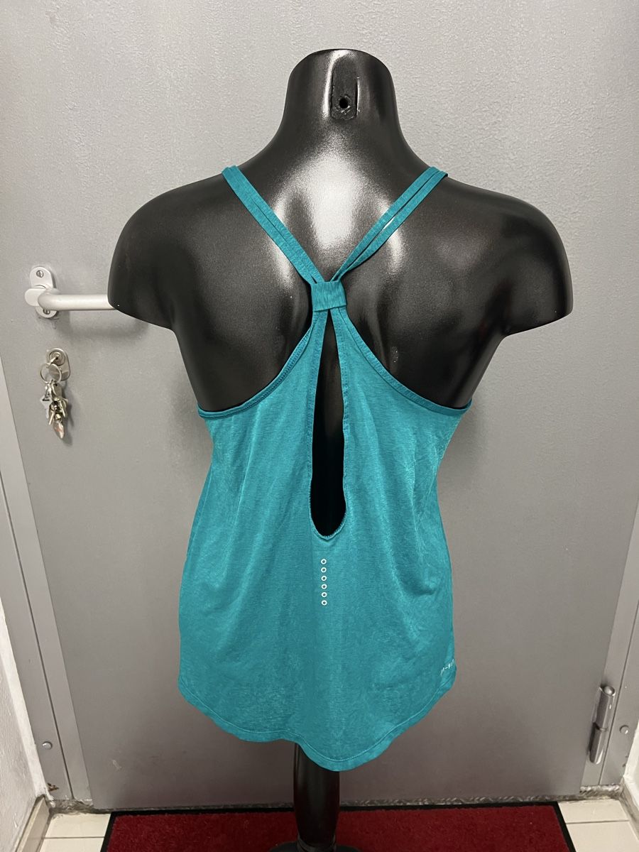 Nike Top: Damen-Nike-Top, Größe S. – Usato da Zürich venduto da Kos12345 2