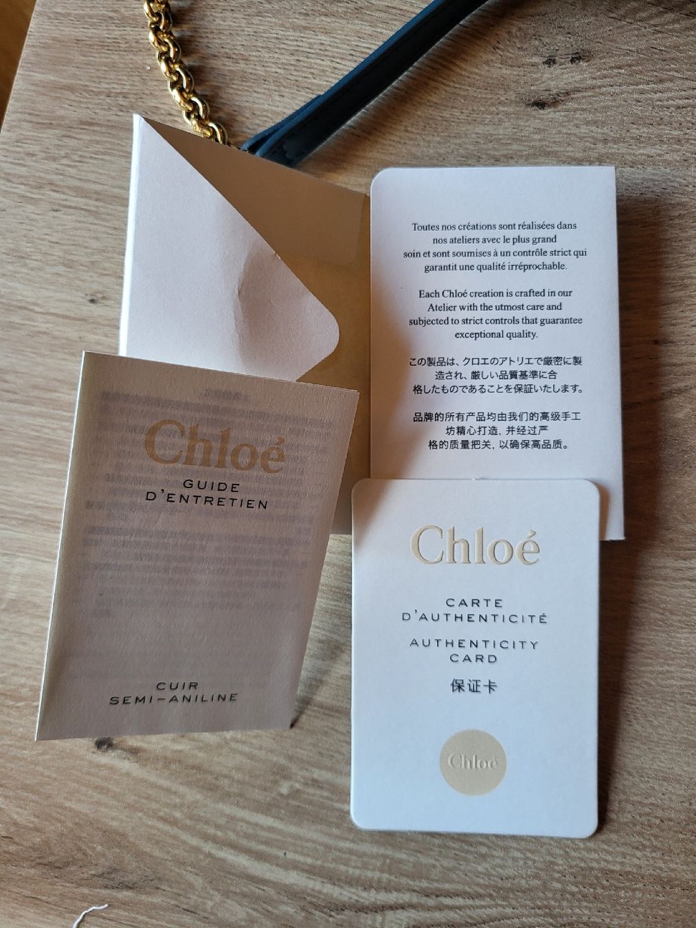 Chloé Borse da donna: Chloé "C" Tasche – Nuovo (secondo la descrizione) da Zweisimmen venduto da Adorable 7
