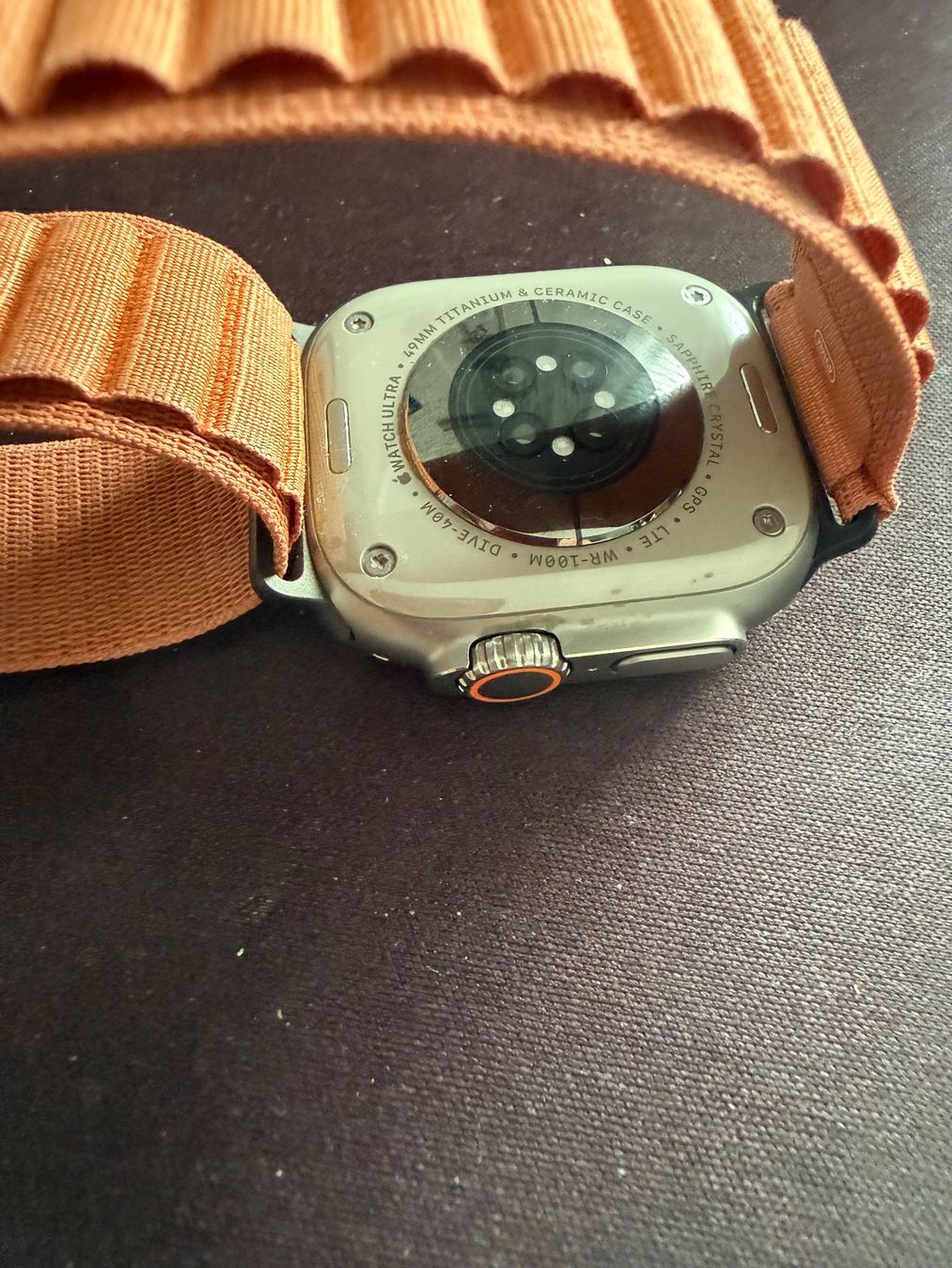 Apple Smartwatch: Apple Watch Ultra 1. Generation  49 mm Titan – Usato da Herisau venduto da w.mahler 1