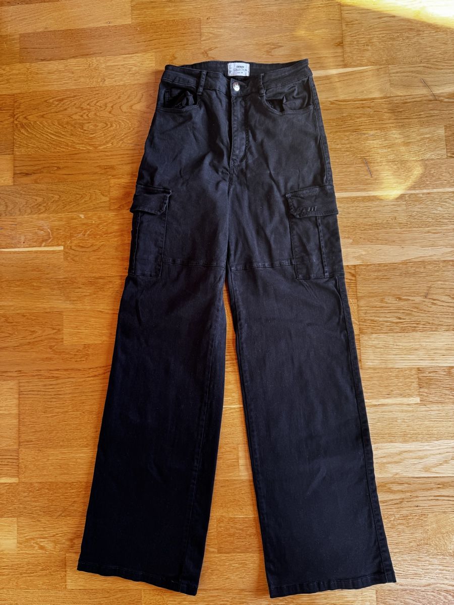 Pantaloni: Cargo Hose / Schwarz/ Grösse 34 – Usato da Hünibach venduto da s.leptir